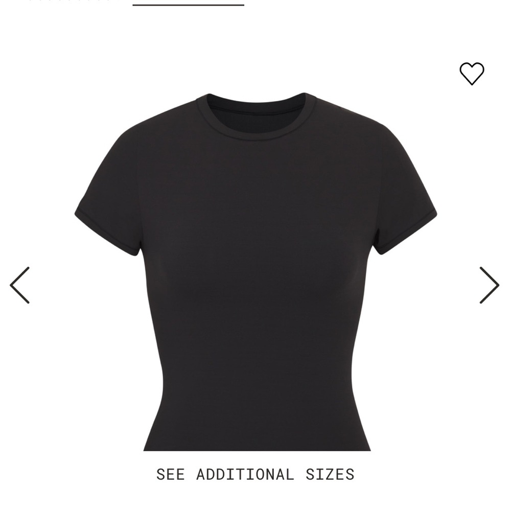 Skims fit everybody T-shirt